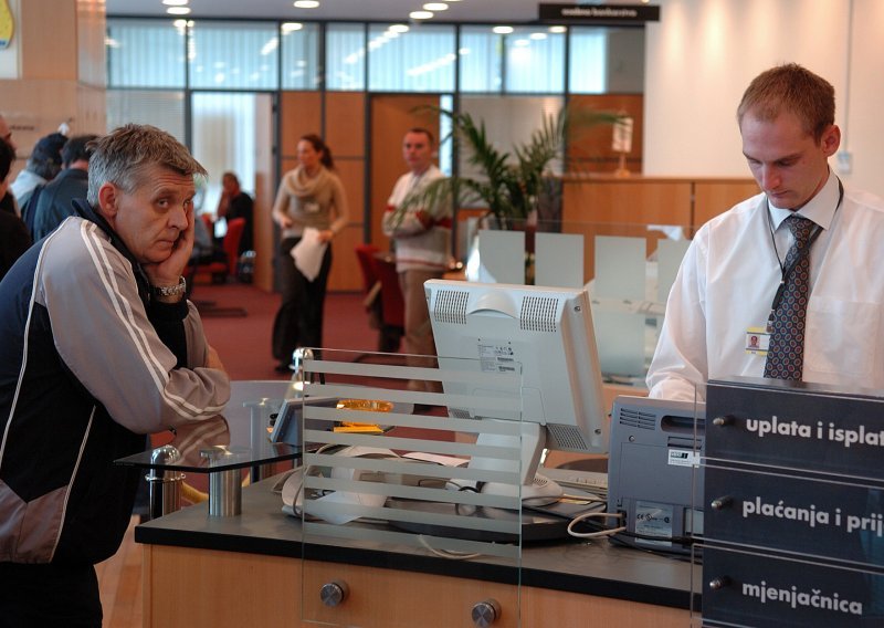 Njemačka šalje 'tajne agente' u banke