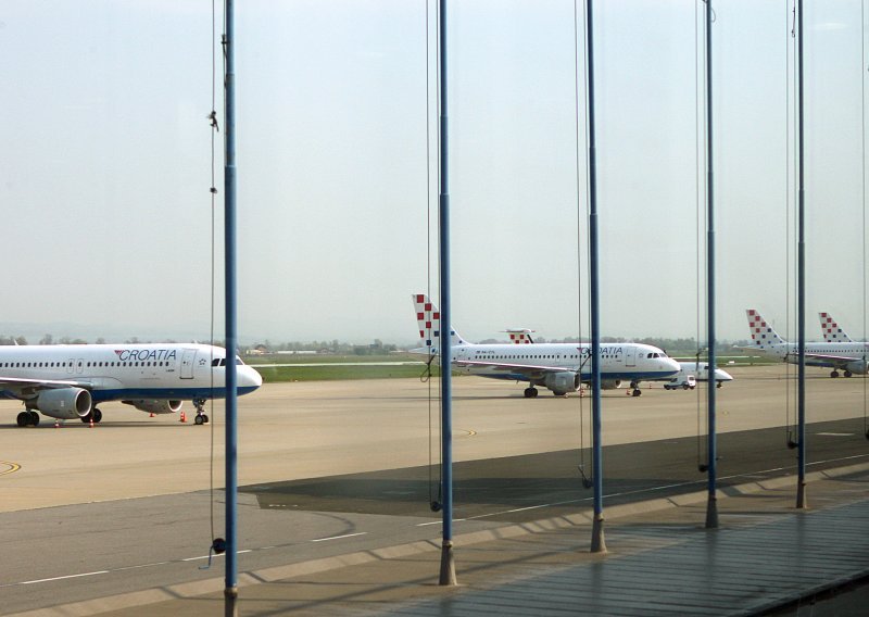 Tri modela za spas Croatia Airlinesa, jedan predviđa stvaranje velikog holdinga