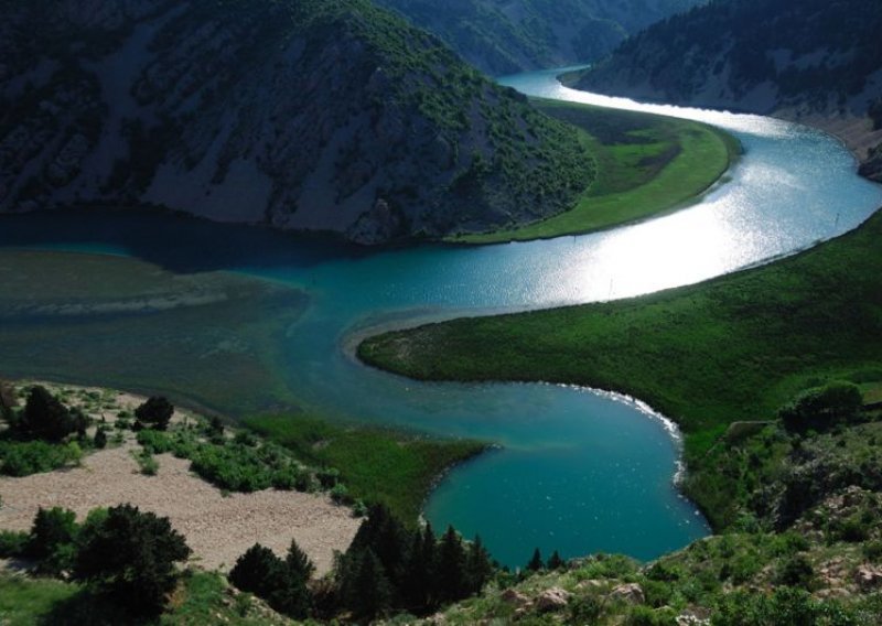 WWF presents Croatian rivers to EU