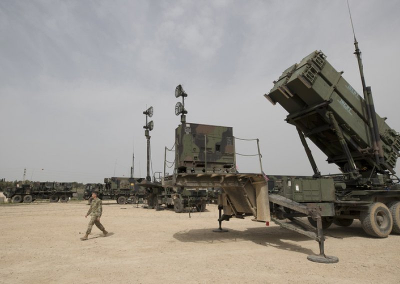 Pentagon šalje 200 vojnika i projektile Patriot u Saudijsku Arabiju
