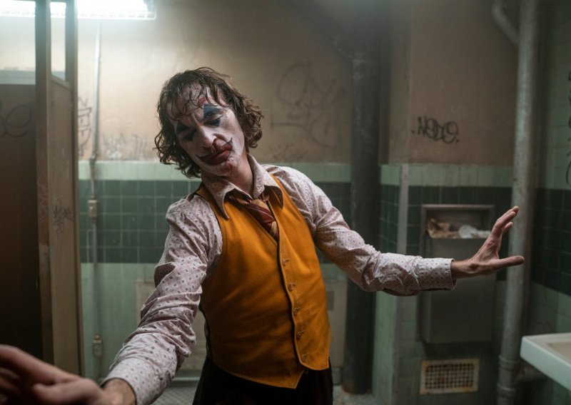 U strahu od nasilja: Jake mjere osiguranja i neugodni incidenti prate projekcije zastrašujućeg 'Jokera'