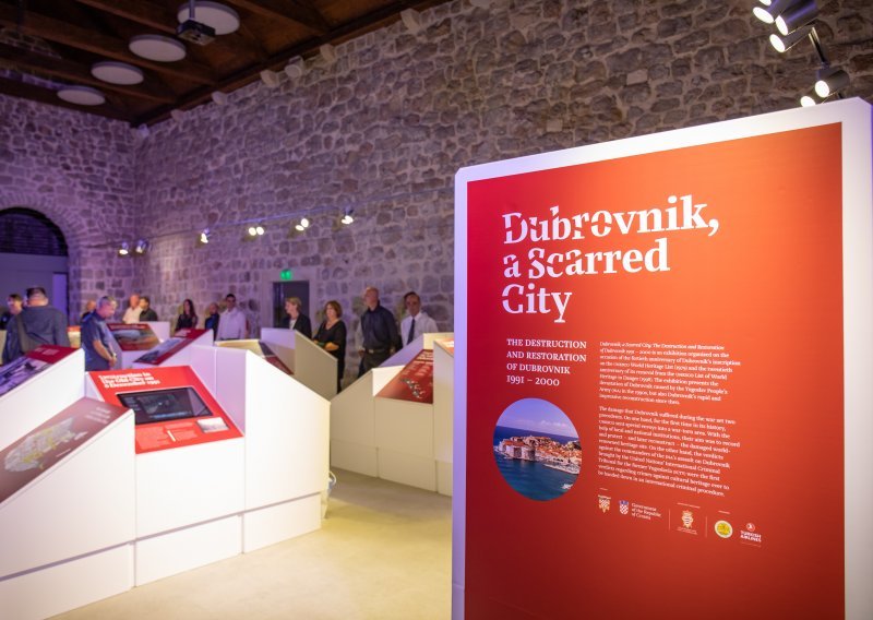 U dubrovačkim Lazaretima otvorena izložba ‘Dubrovnik, A Scarred City’