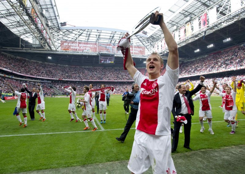 Dennis Bergkamp vratio se u Ajax