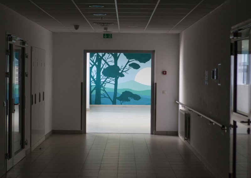 [FOTO] Pogledajte kako su umjetnici oslikali prostore zagrebačkih bolnica