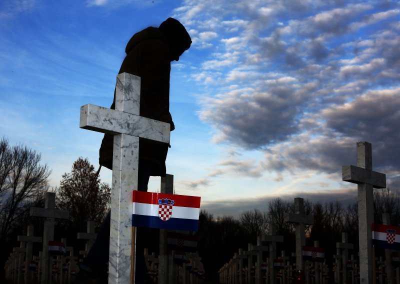 Unatoč prigovorima gospodarstvenika, dan pada Vukovara postaje novi praznik?