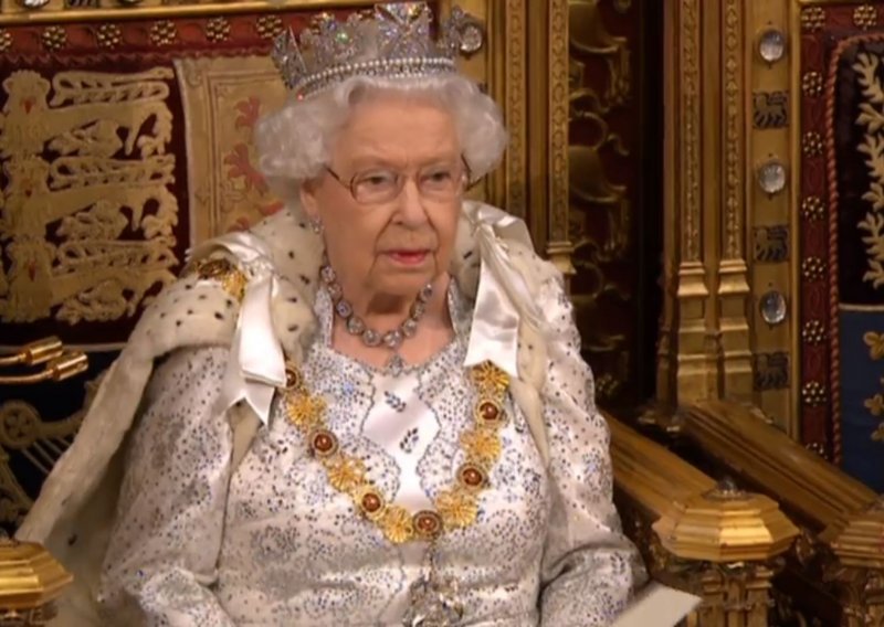 Obraćanje parlamentu: Kraljica Elizabeta izložila prioritete Johnsonova Brexita 31. listopada