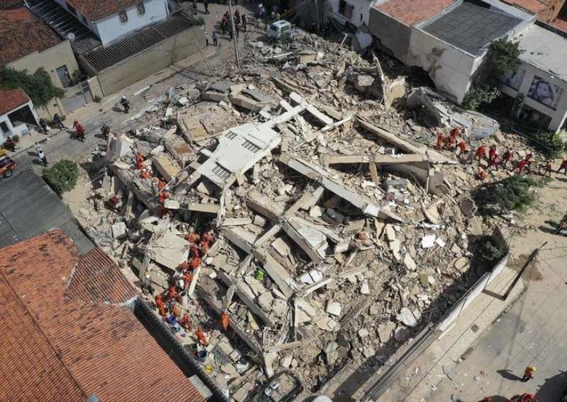 U rušenju zgrade u Brazilu jedna osoba poginula i 10 nestalih