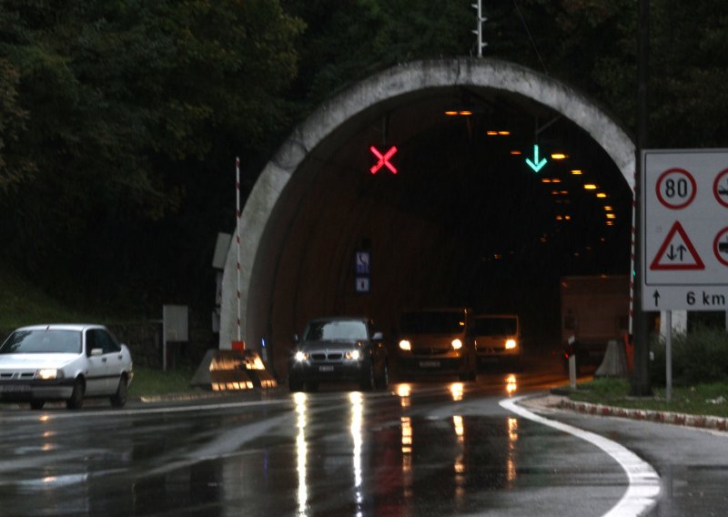 Hrvatska dobila opomenu zbog tunela, potrebna ulaganja veća od dvije milijarde kuna. Najveći dio ide na drugu cijev tunela Učka