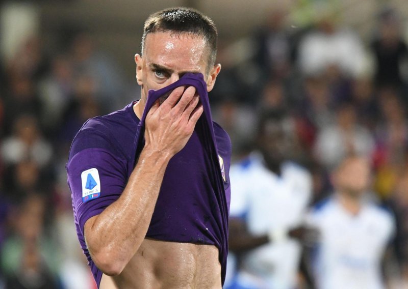 Franck Ribery saznao kaznu za divljačko ponašanje na utakmici s Lazijem: Pokazao je ozbiljno nepoštovanje prema sucima!