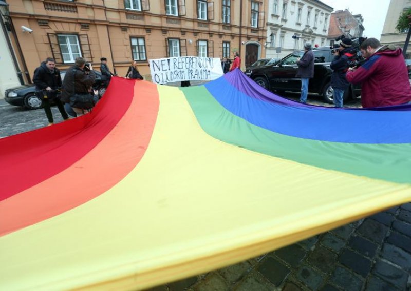 Ustavni sud se ispričao gay udrugama