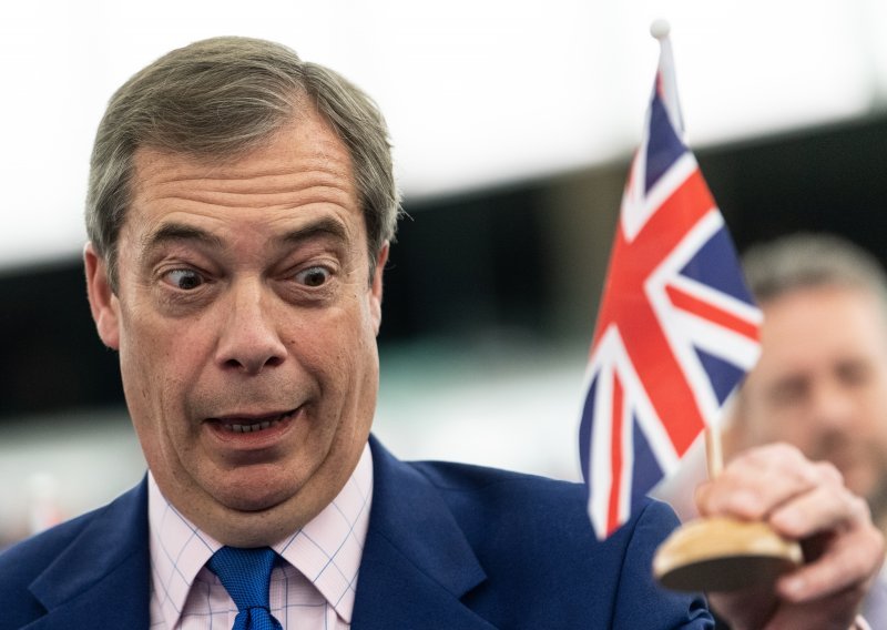 Farage se ipak neće kandidirati, vodit će kampanju protiv Johnsonovog sporazuma o Brexitu