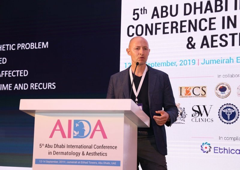 Doktor Dinko Kaliterna dobitnik je prestižne nagrade na jednoj od najvećih internacionalnih konferencija za dermatologiju i estetiku