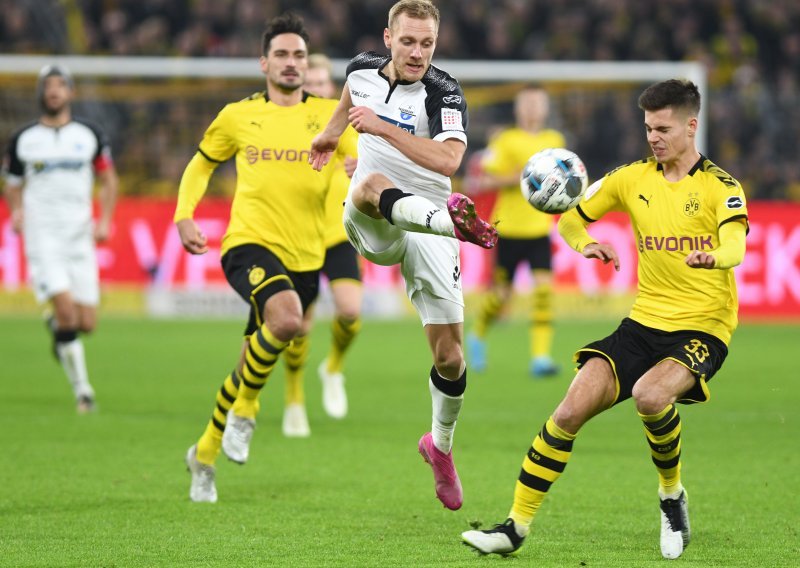 Borussia (D) izbjegla blamažu; na svom su terenu 'žuto-crni' spasili bod u posljednjim sekundama