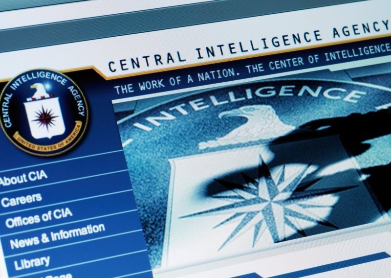Bivši agent CIA-e osuđen na 19 godina zbog špijunaže za Kineze