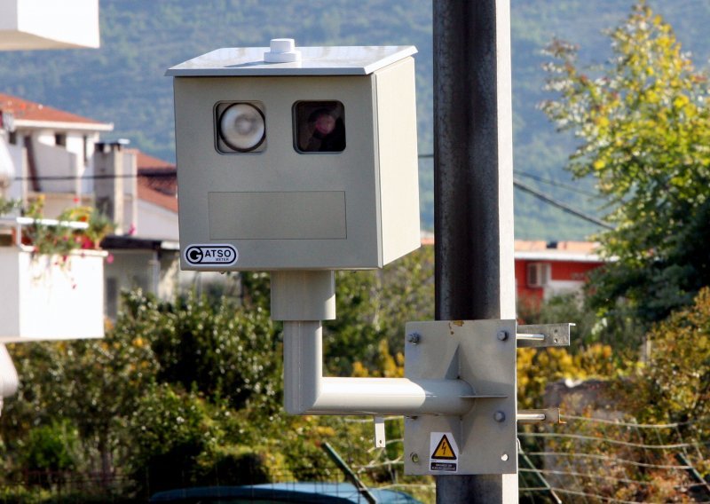 Stop brzoj vožnji; stiže 300 novih kamera na državne ceste; snimat će za MUP