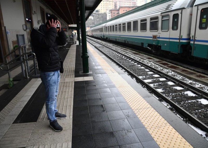 Zbog potresa kod Firenze zaustavljeni vlakovi u cijeloj Italiji