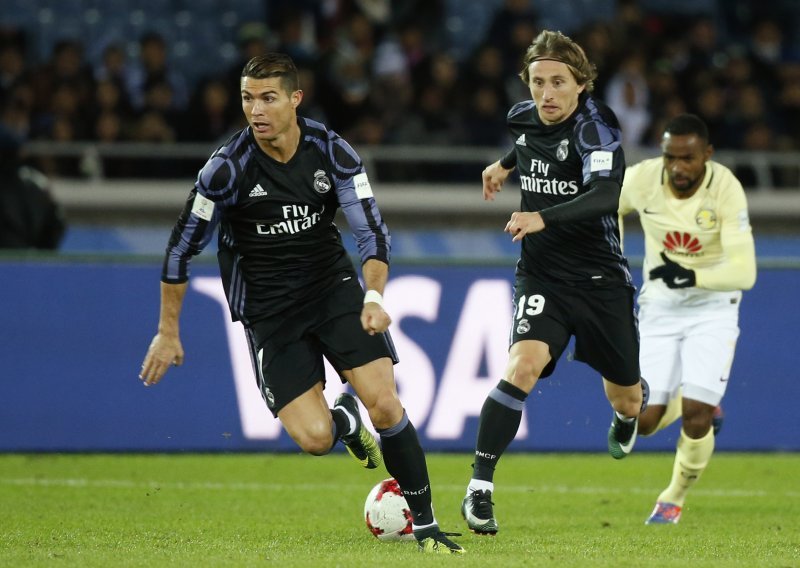 Real u finalu; bizarna scena kod Ronaldova gola izazvala pomutnju