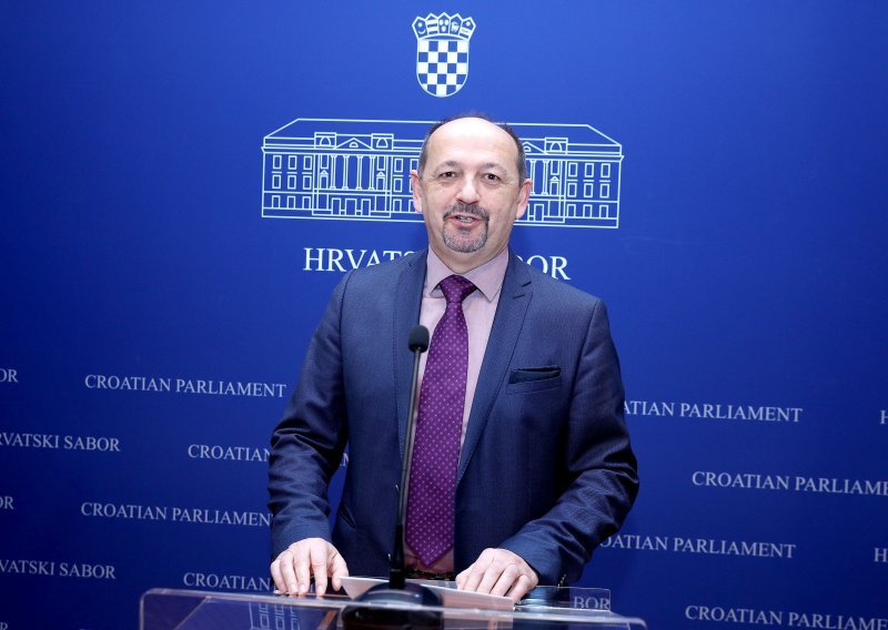 Lovrinović: Neplaćenih poreza 28 milijardi kuna