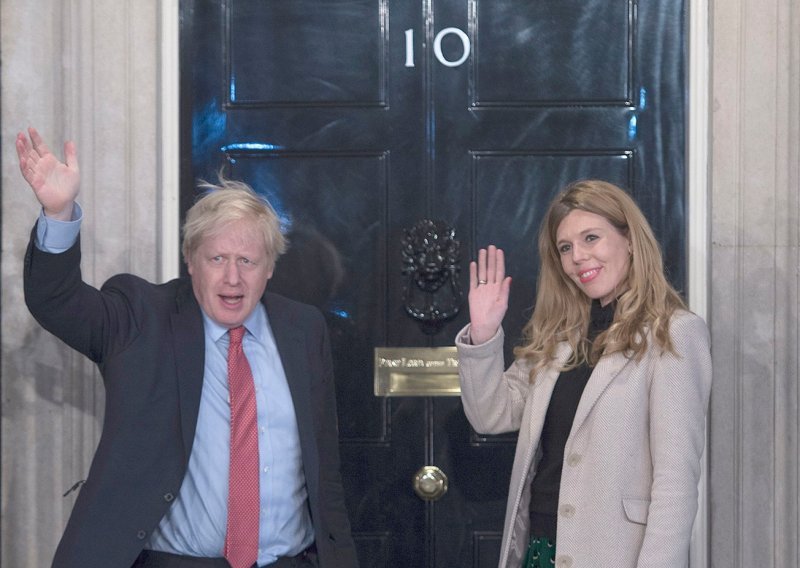 Nakon burne godine, britanski premijer uživa daleko od domovine: Evo gdje će Boris Johnson s djevojkom dočekati 2020. godinu