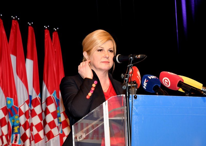 Udruga Blokirani poziva članove da glasaju za Kolindu Grabar Kitarović