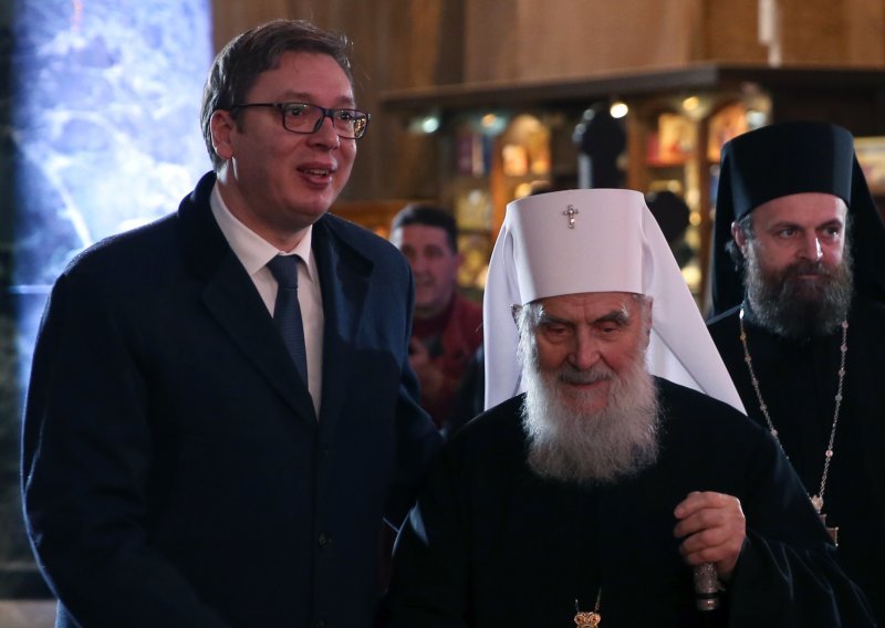 Vučić: Uvjeren sam da nitko u Crnoj Gori ne smatra kako bi bilo dobro da netko zaposjeda manastire