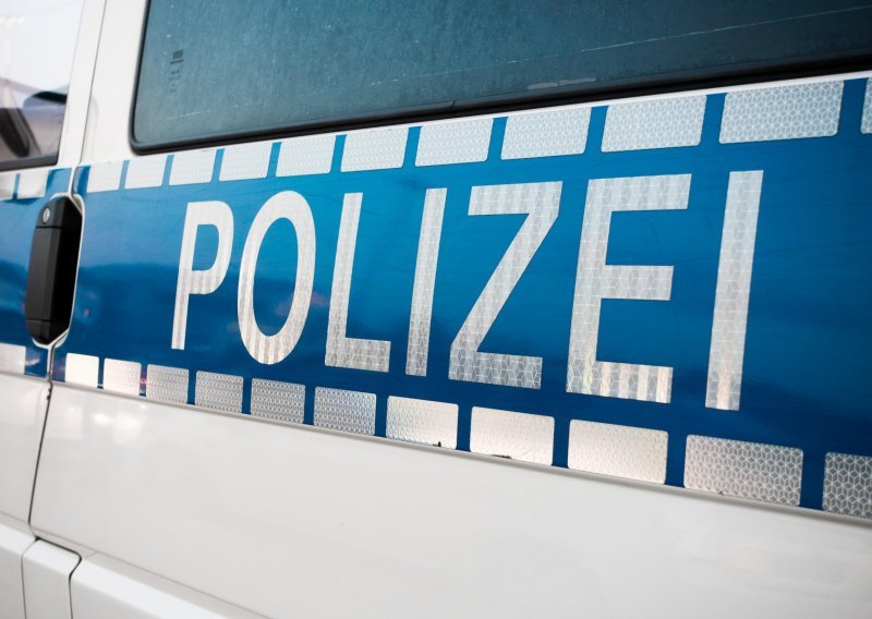 U Berlinu osuđen islamist zbog pripreme napada na trgovački centar
