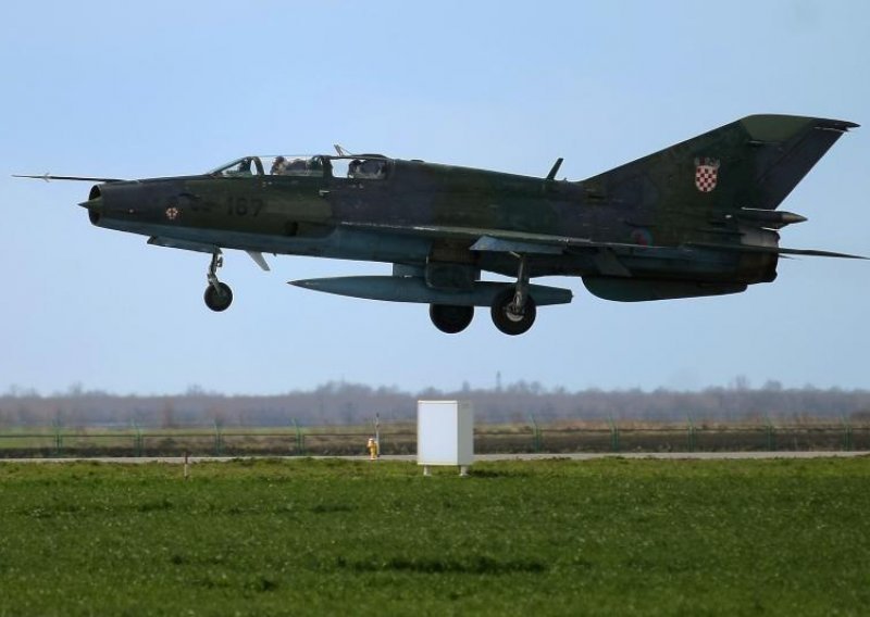 Croatia, Ukraine sign contract on MiG 21 overhaul