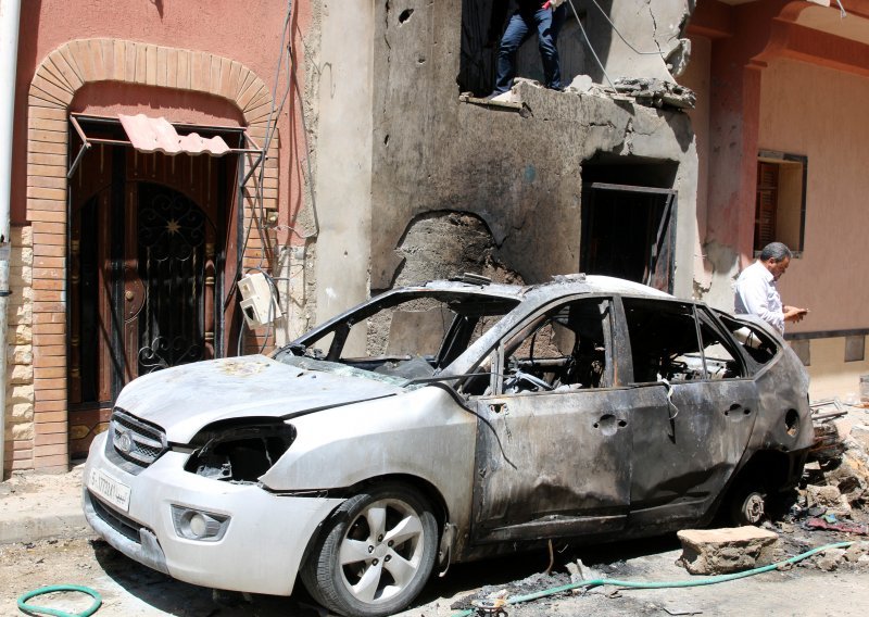 Libija: Haftar tvrdi da je zauzeo Sirt