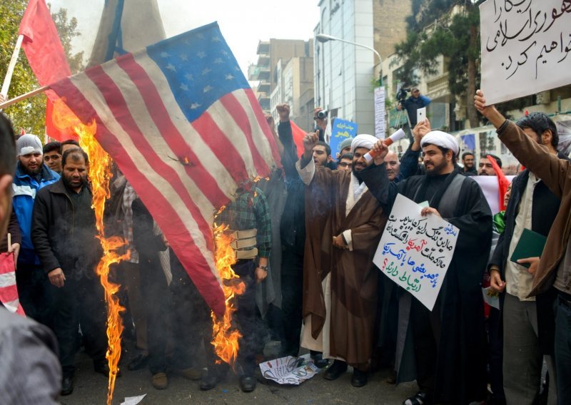 Zašto se SAD i Iran toliko mrze? Otvoreno neprijateljstvo počelo je prije 40 godina, a korijeni problema sežu u vrijeme Hladnog rata