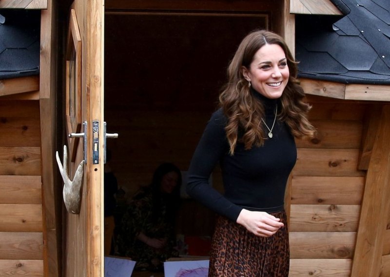 Suknja Kate Middleton od 80 kuna je rasprodana, a mi smo pronašli još ljepše verzije