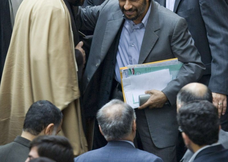 Ahmadinedžad zatražio deblokadu imovine