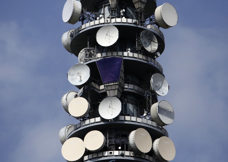 Župljani protiv antena na mjesnom zvoniku