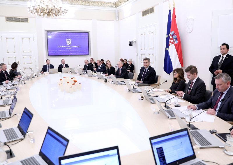 U 39 mjeseci Plenkovićeve Vlade do sada promijenjeno 14 ministara