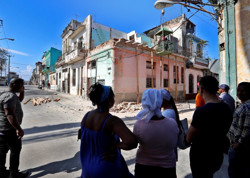 Povučeno upozorenje na cunami nakon potresa na Karibima