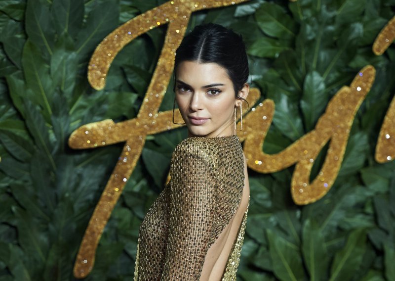 Kardashianke šire biznis: Kendall i Kylie Jenner objavile zanimljivu suradnju