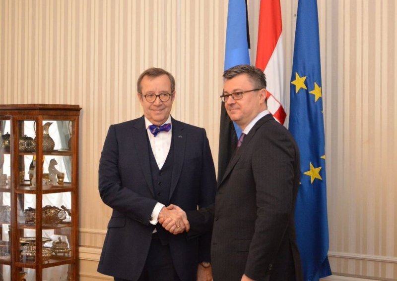 O čemu su razgovarali Orešković i estonski predsjednik?