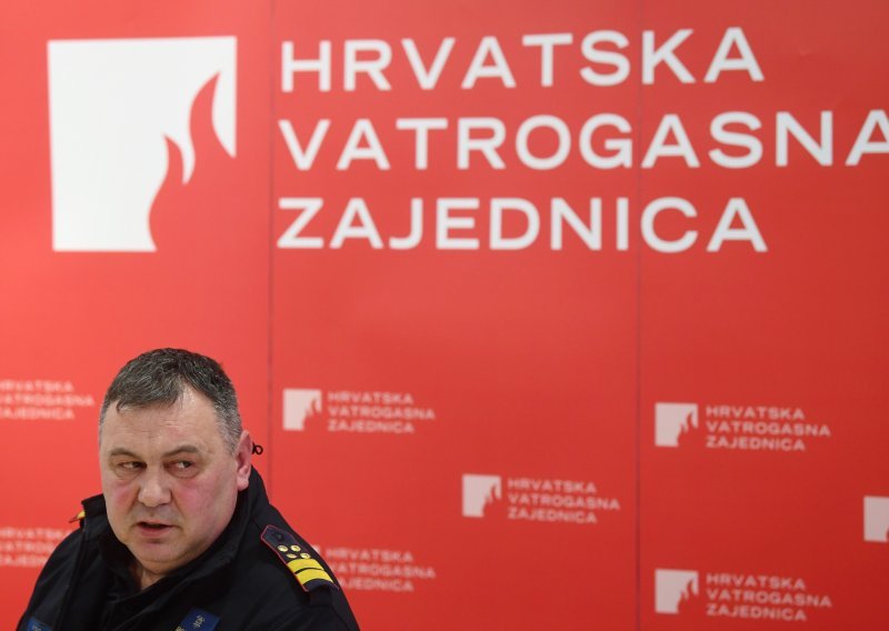 Tucaković ponovno glavni vatrogasni zapovjednik; preustrojena vatrogasna zajednica
