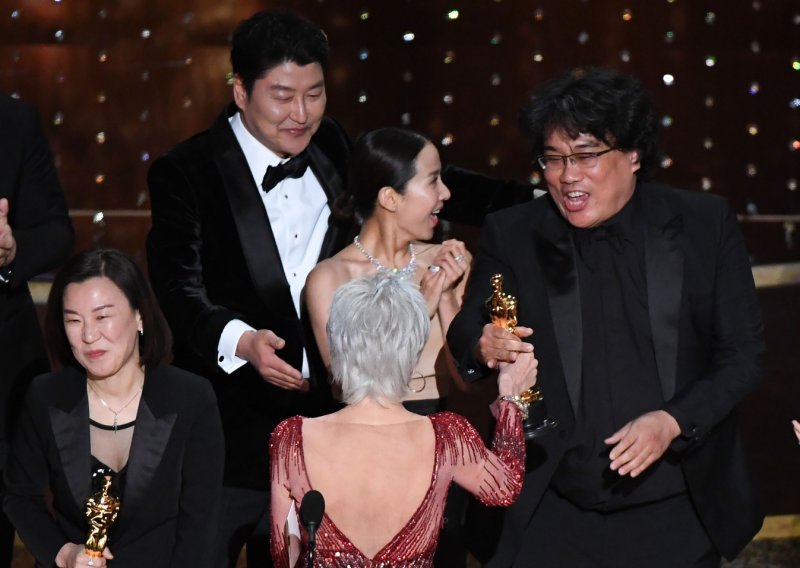 Prvi put u povijesti čak četiri Oscara odlaze u Koreju: 'Parazit' iza sebe ostavio Tarantina, Scorseseja..., najveći gubitnici 'Joker', ali i Netflix