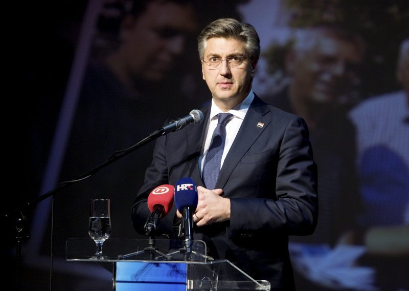 Plenković na samitu Europske banke za obnovu i razvoj poziva investitore da ulažu u zapadni Balkan