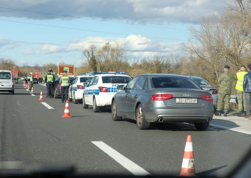 Prometna nesreća na zagrebačkoj obilaznici, vozi se jednim trakom