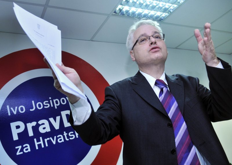 'Gdje je to Josipović bio na razmjeni zarobljenika?'