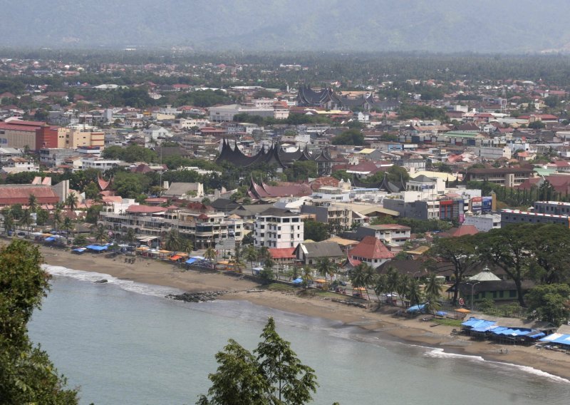 Jak potres pogodio otok Sumatru