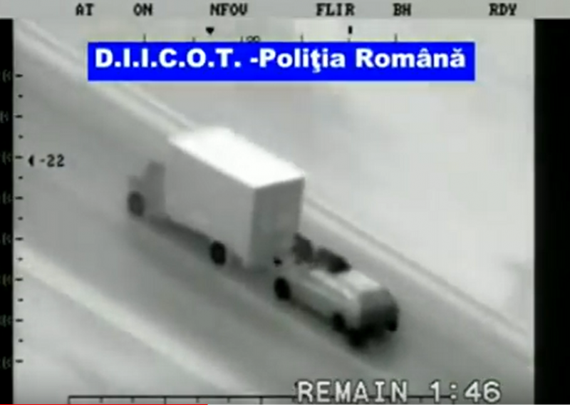 [VIDEO] Rumunjski lopovi na europskim autocestama krali robu iz kamiona pri punoj brzini