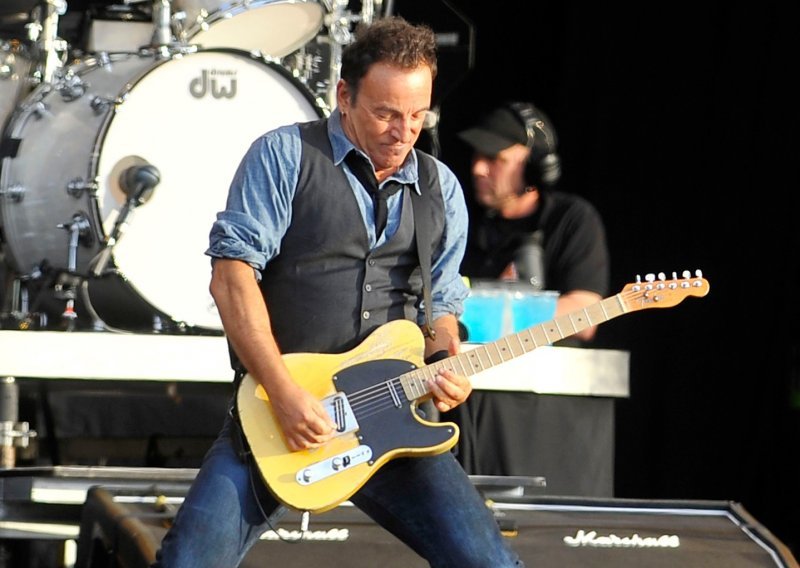 Bruce Springsteen noćas će za sve obožavatelje svoje najveće hitove svirati iz vlastitog doma