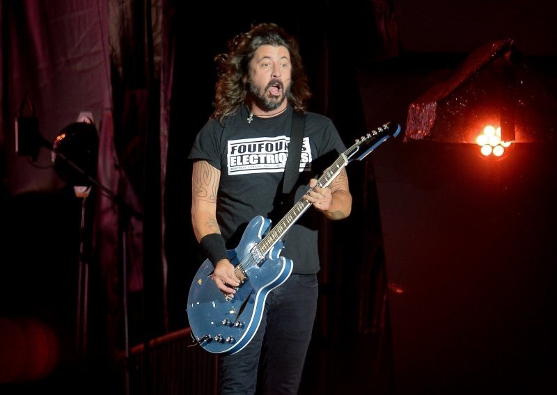 Foo Fightersi snimili novi album u neobičnim okolnostima; tvrde da su imali iskustva s pojavom duhova
