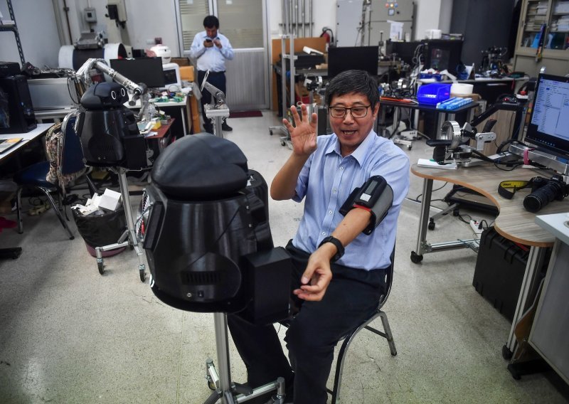 I oni pomažu: Na Tajlandu nindža roboti prate stanje oboljelih od koronavirusa