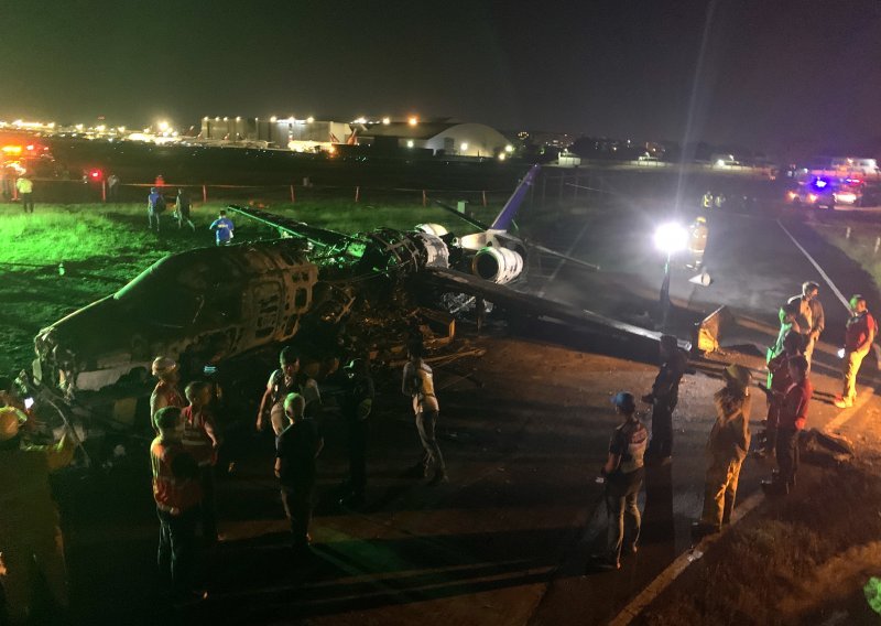 Na Filipinima se srušio avion, osam mrtvih