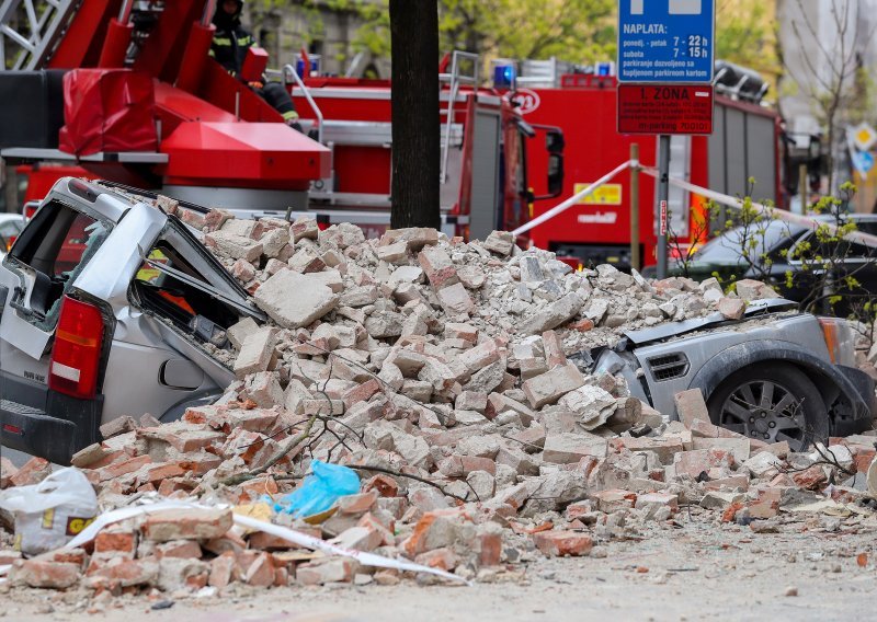 Nakon potresa sa zagrebačkih ulica prikupljeno 10.000 tona otpada