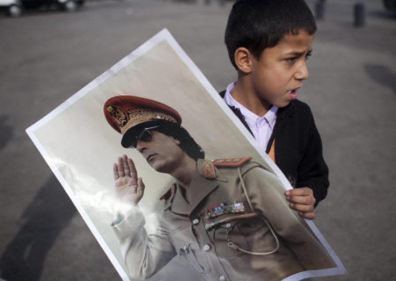 Moamer Gadafi - od arapskog socijalista do bešćutnog ubojice