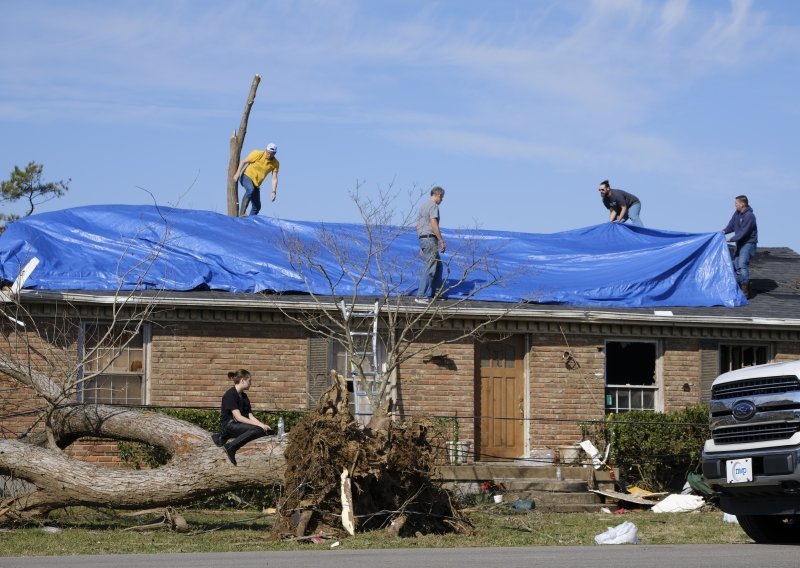 Od Teksasa do Južne Karoline: U tornadima na jugu SAD-a više od 30 mrtvih